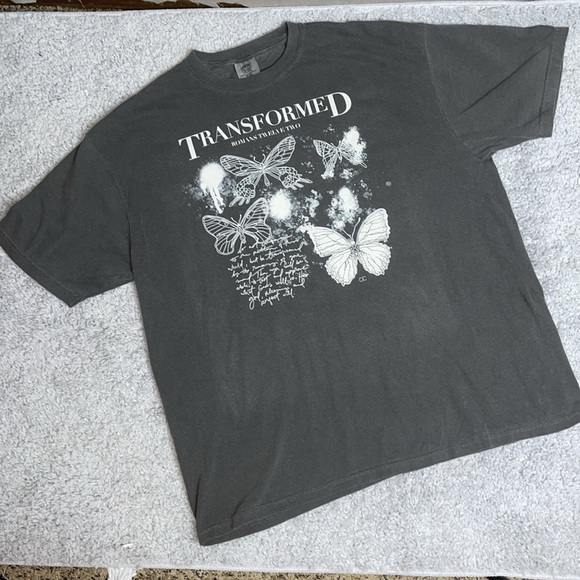 XL Gray ‘TRANSFORMED Romans 12:2’ with butterflies-NWT - Picture 2 of 7